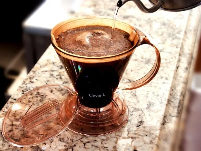 Clever Coador Marrom para Filtrar Café 500 ml com Filtro branco 100 unidades - Imagem 6
